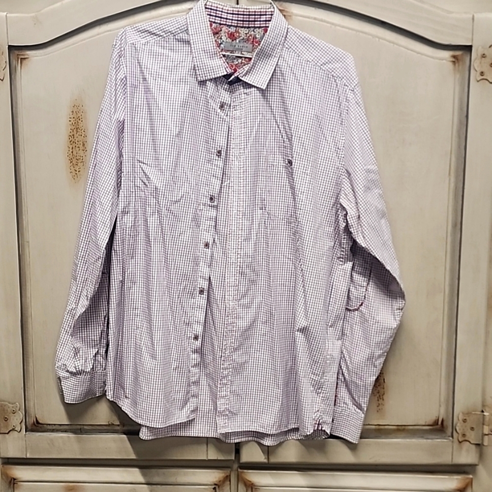 Long sleeve button shirt